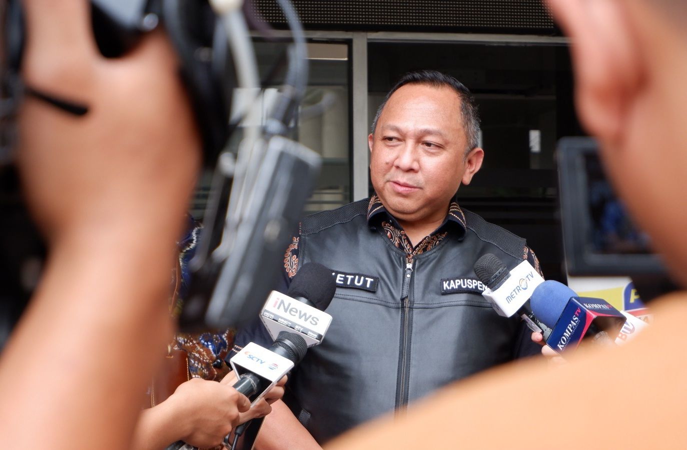 podiumnews.com-M Lutfi Diperiksa Jadi Saksi Kasus Ekspor CPO